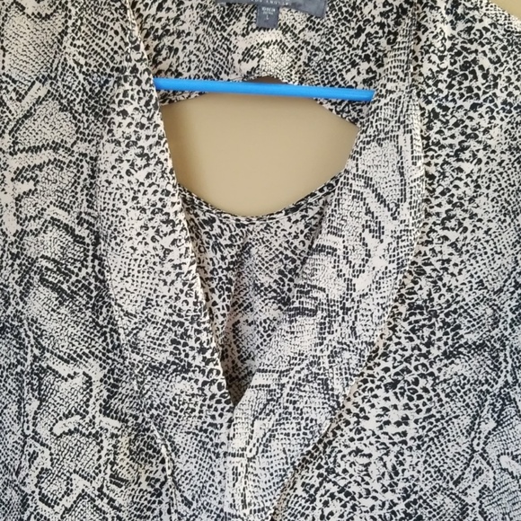 Guess Shirt/Blouse - Picture 3 of 5